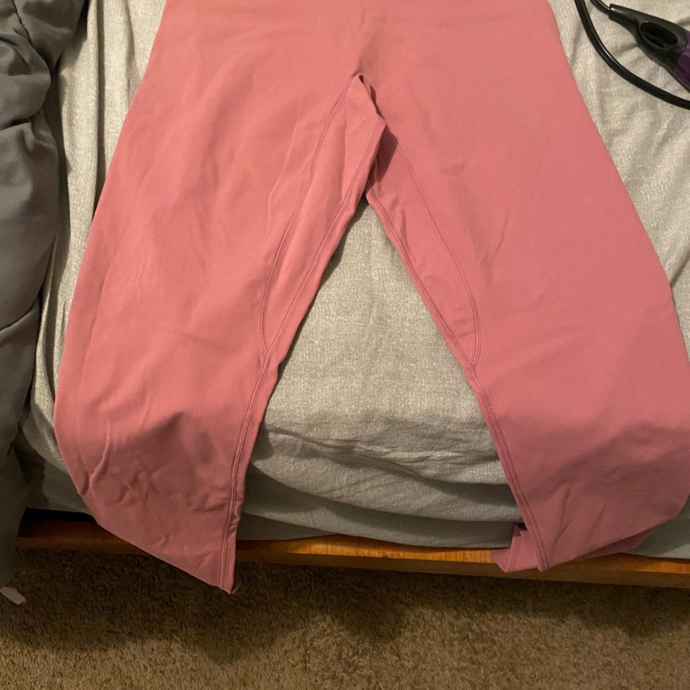 Balance cloud leggings, super soft and stretchy material. Never worn